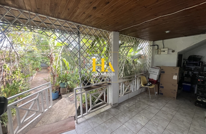 Vente Maison 93m&sup2; 8 pi&egrave;ces Etang-Sale