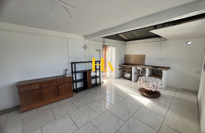 Vente Maison 93m&sup2; 8 pi&egrave;ces Etang-Sale