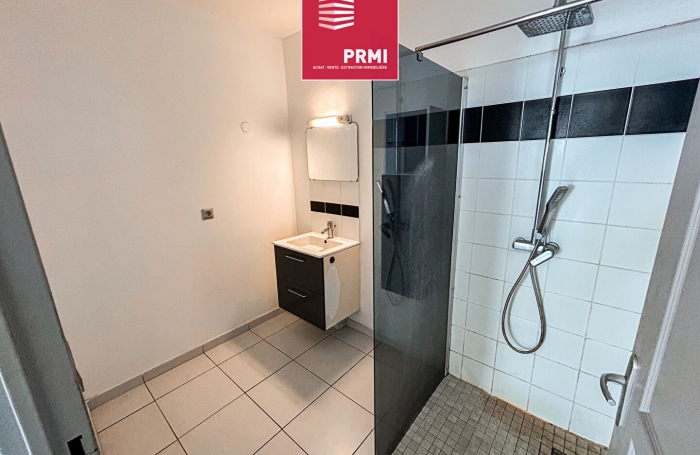 Vente Appartement 56.85m&sup2; 2 pi&egrave;ces Etang-Sale