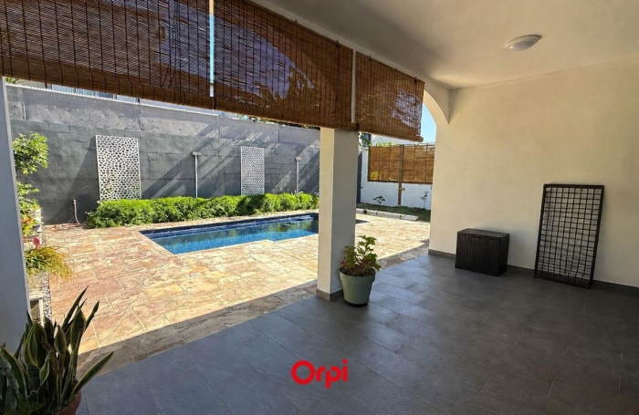 Vente Maison 110m&sup2; 4 pièces Sainte Suzanne