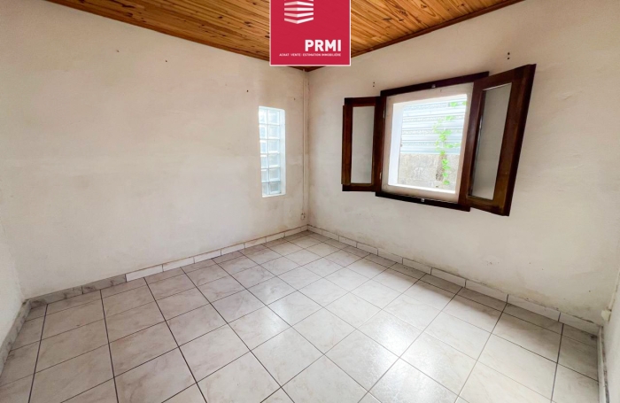 Vente Maison 70.8m&sup2; 3 pi&egrave;ces Saint-Leu