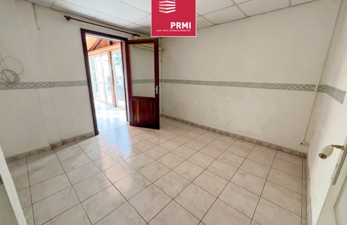 Vente Maison 70.8m&sup2; 3 pi&egrave;ces Saint-Leu