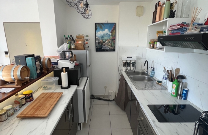 Beau T2 meubl&eacute; 50 m2 La Grande Mont&eacute;e bas des rampes