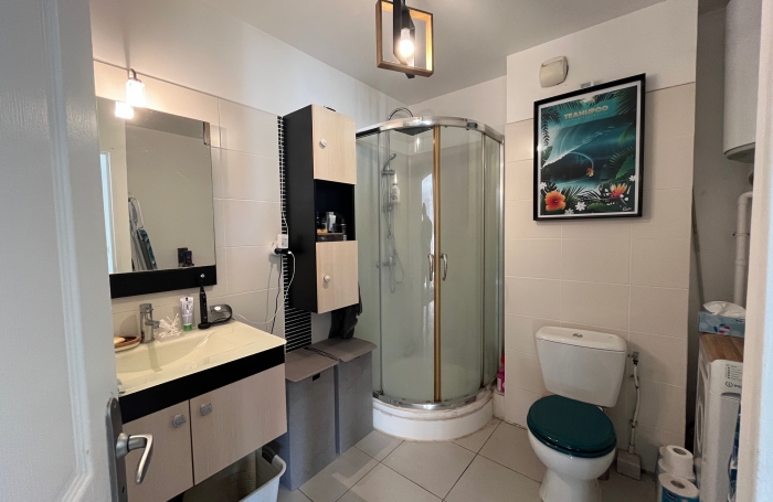 Beau T2 meubl&eacute; 50 m2 La Grande Mont&eacute;e bas des rampes