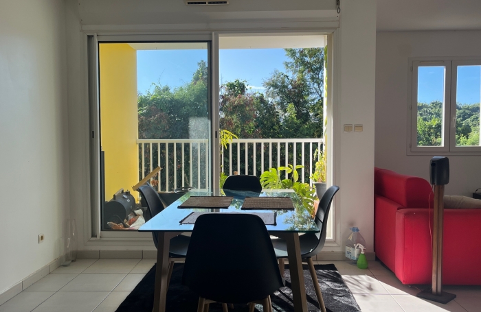Beau T2 meubl&eacute; 50 m2 La Grande Mont&eacute;e bas des rampes