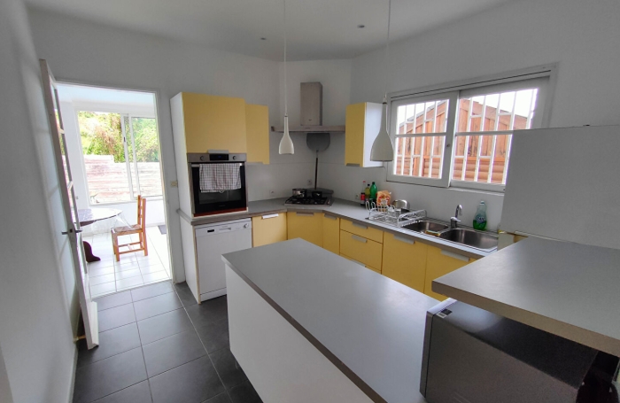 Location Maison 160m&sup2; 6 pi&egrave;ces Saint-Pierre