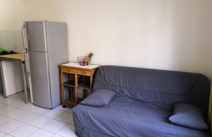 STUDIO MEUBLE QUARTIER TRINITE MEDIATHEQUE LIBRE FIN JUILLET 2026