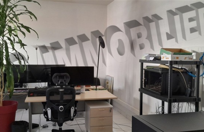 Location Local commercial 176m&sup2; Saint-Pierre