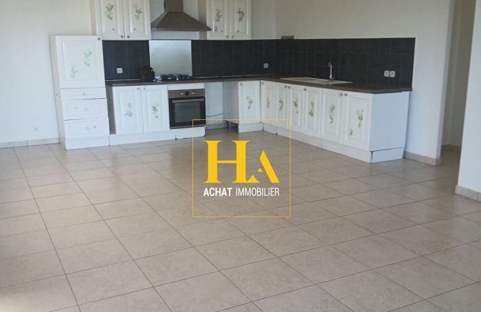 Vente Maison 80m&sup2; 4 pi&egrave;ces Petite &icirc;le