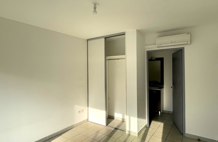 Location Appartement 93.89m&sup2; 4 pi&egrave;ces Saint-Pierre