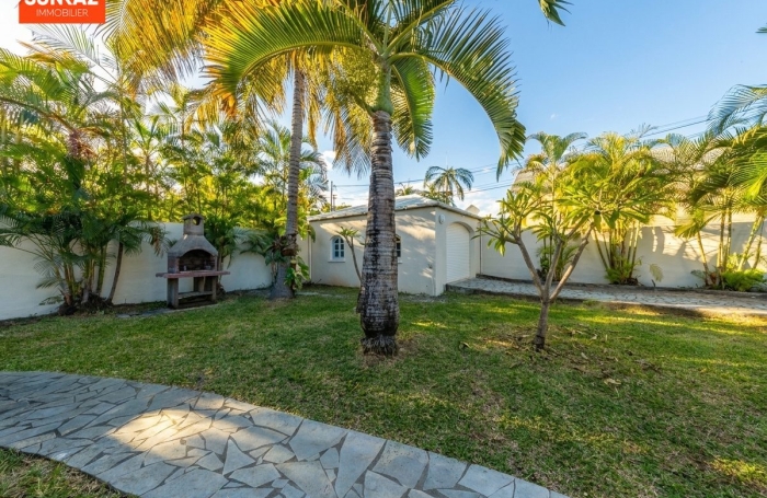 Location Maison 170.00m&sup2; 4 pièces Ravine des Cabris
