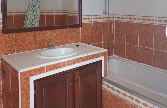 Location Maison 100.00m&sup2; 4 pièces Ravine des Cabris