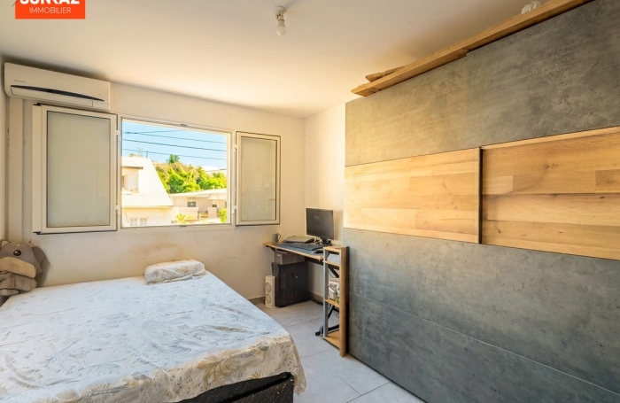 Vente Appartement 83.50m&sup2; 4 pièces Saint-Pierre