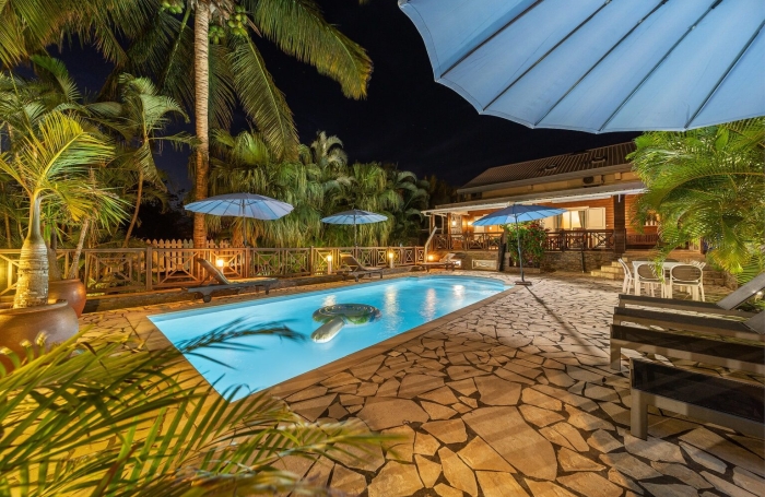 Vente Maison 248.00m&sup2; 8 pièces Etang-Sale