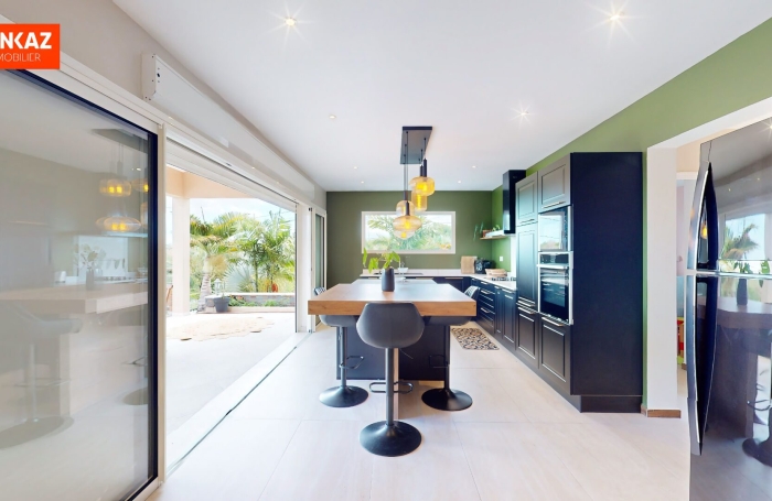 Vente Maison 178.31m&sup2; 6 pièces L'Entre Deux