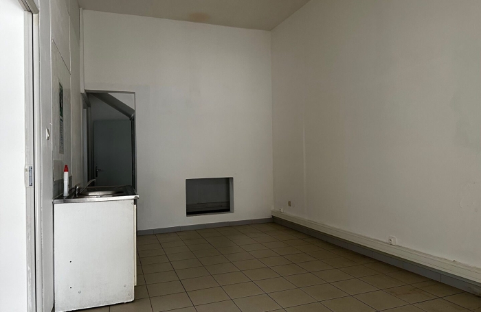 Location Local commercial 65.00m&sup2; Le Port
