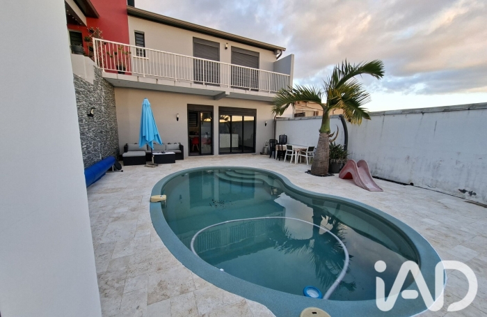 Location Maison 158m&sup2; 5 pièces Petite &icirc;le