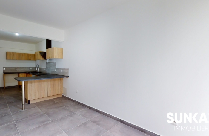 Location Appartement 47.00m&sup2; 3 pièces Etang-Sale