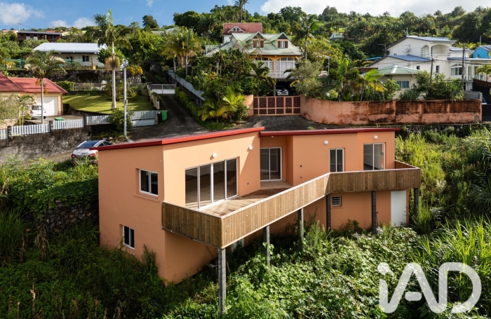 Vente Maison 110m&sup2; 6 pièces Les Avirons