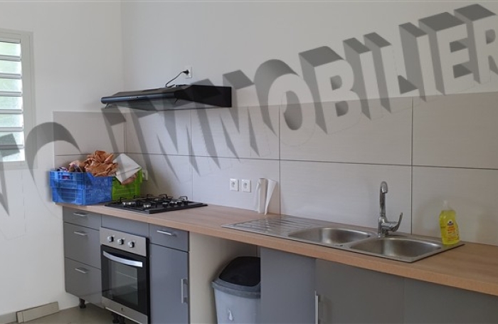 Location Maison 105m&sup2; 4 pi&egrave;ces Rivi&egrave;re Saint Louis