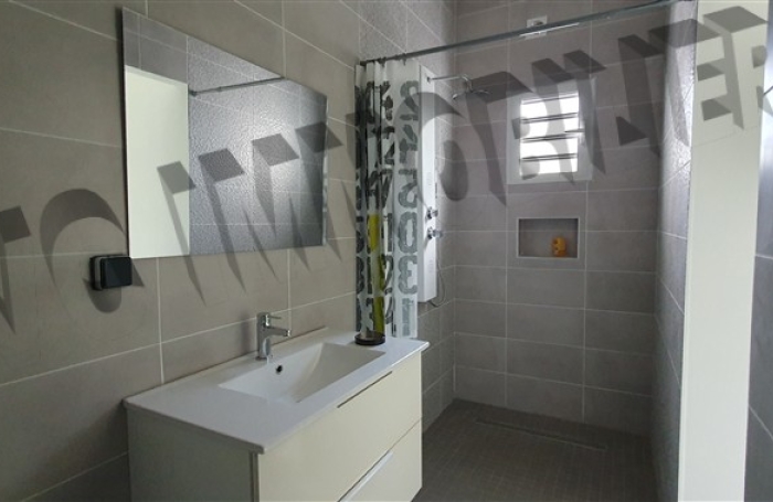 Location Maison 105m&sup2; 4 pi&egrave;ces Rivi&egrave;re Saint Louis