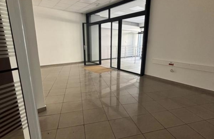Location Bureaux 107m&sup2; 6 pièces Saint Denis