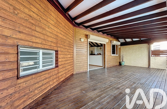 Vente Maison 148m&sup2; 5 pièces Saint Gilles les Bains