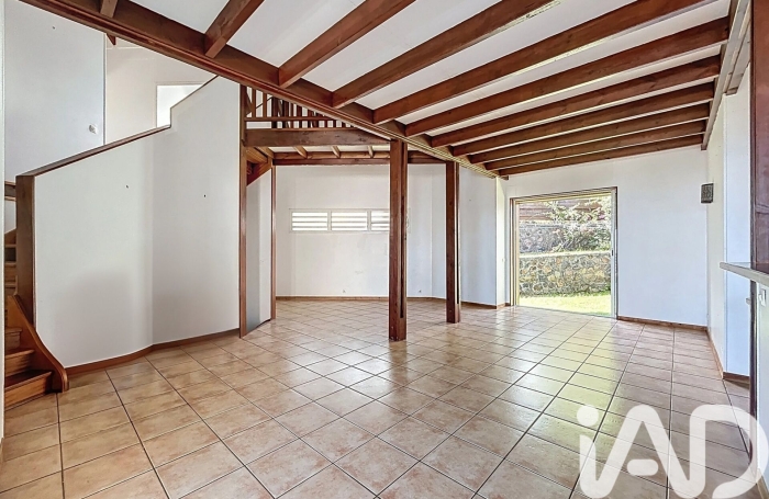 Vente Maison 148m&sup2; 5 pièces Saint Gilles les Bains