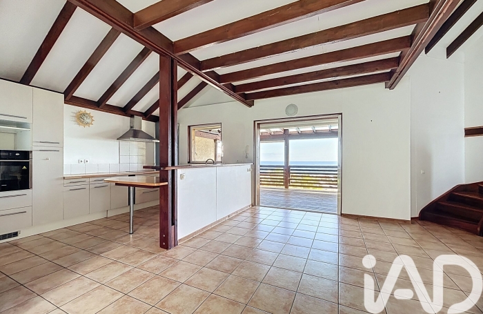 Vente Maison 148m&sup2; 5 pièces Saint Gilles les Bains