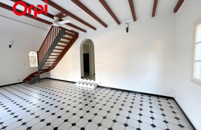 Location Maison 160m&sup2; 5 pièces Sainte Clotilde