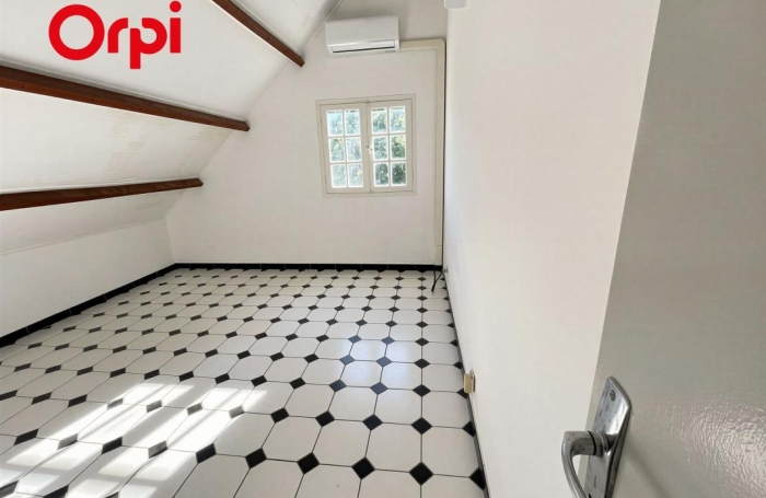 Location Maison 160m&sup2; 5 pièces Sainte Clotilde
