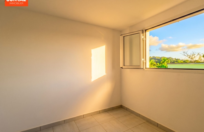 Vente Maison 84.57m&sup2; 4 pièces Saint Louis