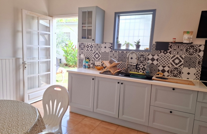 GRANDE MAISON A ETAGE AVEC TERRASSE ET VUE  PROCHE LYCEE BOIS DE NEFLES ET CLINIQUE STE CLOTILDE