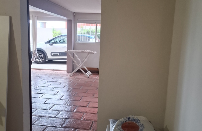 GRANDE MAISON A ETAGE AVEC TERRASSE ET VUE  PROCHE LYCEE BOIS DE NEFLES ET CLINIQUE STE CLOTILDE