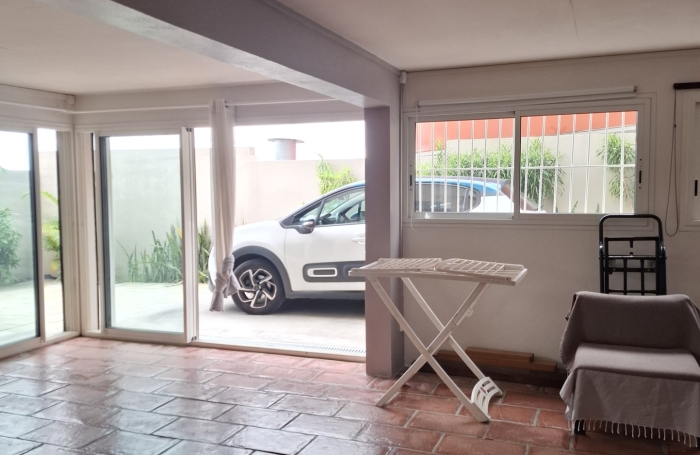 GRANDE MAISON A ETAGE AVEC TERRASSE ET VUE  PROCHE LYCEE BOIS DE NEFLES ET CLINIQUE STE CLOTILDE