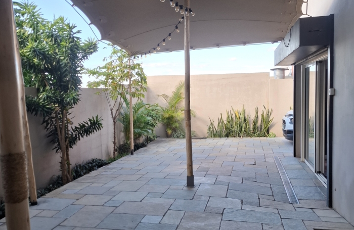 GRANDE MAISON A ETAGE AVEC TERRASSE ET VUE  PROCHE LYCEE BOIS DE NEFLES ET CLINIQUE STE CLOTILDE
