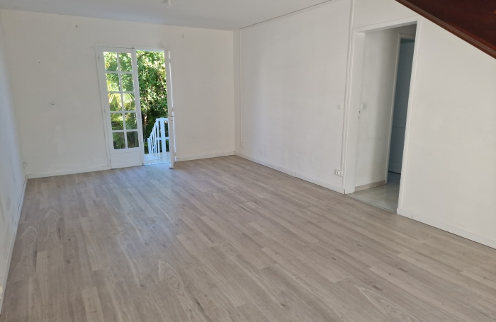 MAGNIFIQUE VILLA F6 AVEC VUE MER PANORAMIQUE SAINT-PIERRE