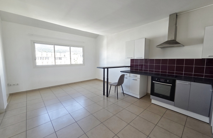 Location Appartement 97400