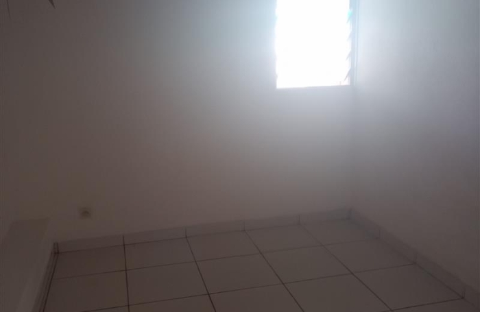 Location Maison 85m&sup2; 4 pi&egrave;ces Bois de Nefles St Paul