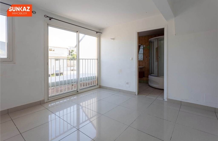 Location Appartement 80.00m&sup2; 3 pièces Saint-Pierre