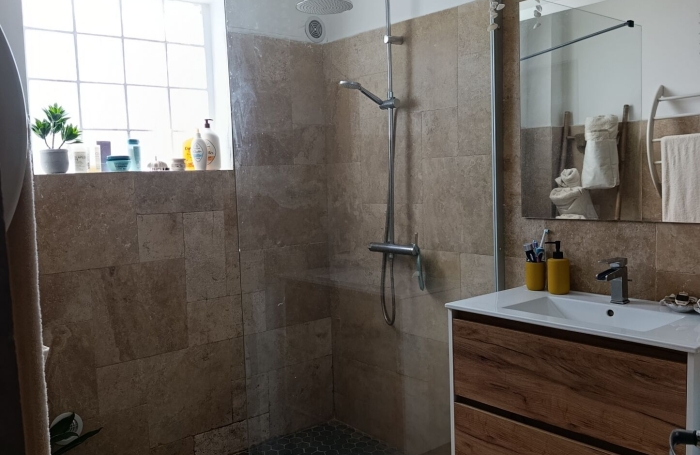 Vente Appartement 70m&sup2; 3 pièces Ravine des Cabris