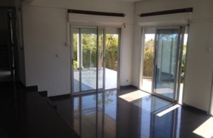 Location Maison 129.69m&sup2; 6 pi&egrave;ces Saint Paul