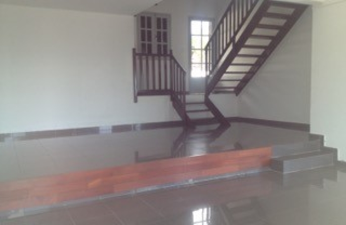 Location Maison 129.69m&sup2; 6 pi&egrave;ces Saint Paul