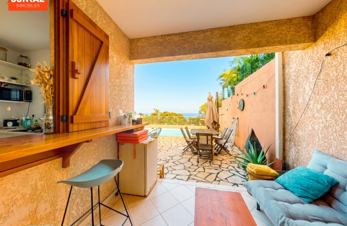 Vente Maison 187.00m&sup2; 8 pièces Saint-Leu