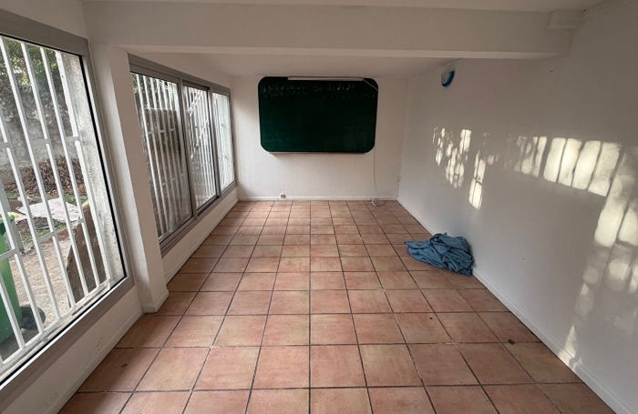 Location Divers 90m&sup2; Saint Gilles Les Hauts