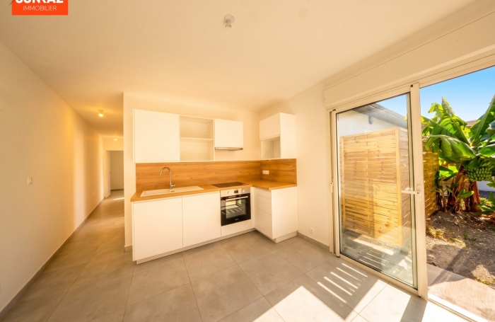 Location Maison 52.00m&sup2; 3 pièces Saint-Pierre
