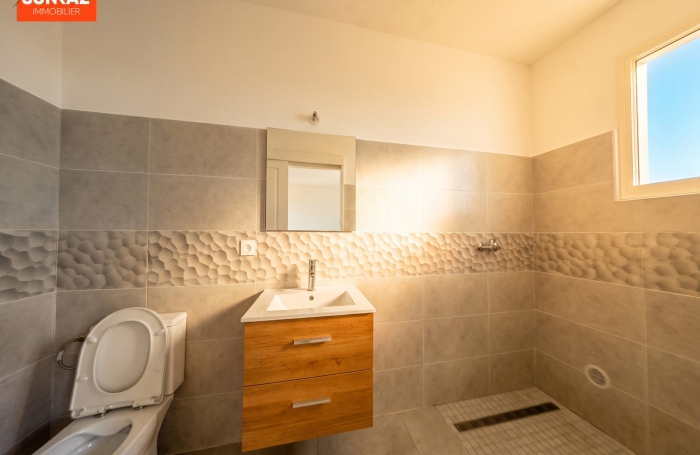 Location Maison 52.00m&sup2; 3 pièces Saint-Pierre