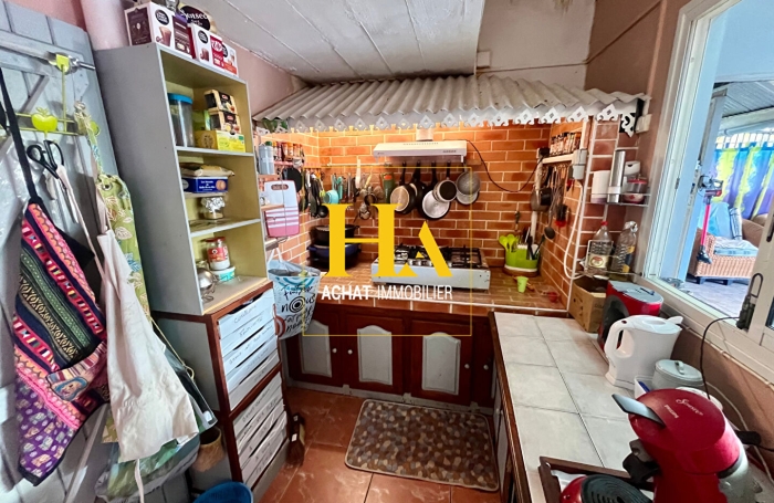 Vente Maison 257.7m&sup2; 12 pi&egrave;ces Saint Gilles Les Hauts