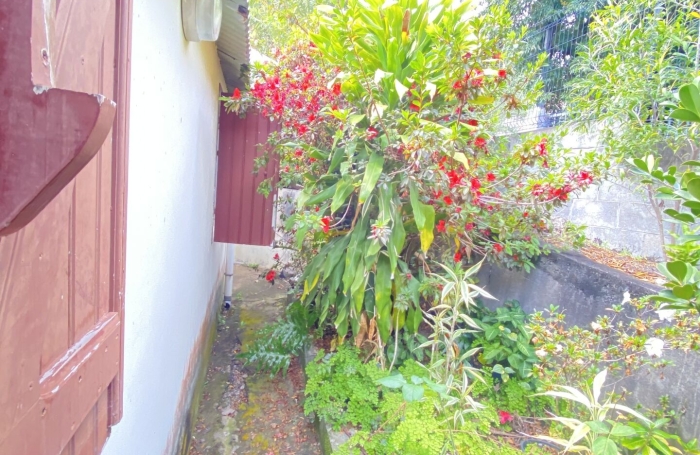 Vente Maison 77m&sup2; 5 pièces Rivi&egrave;re Saint Louis
