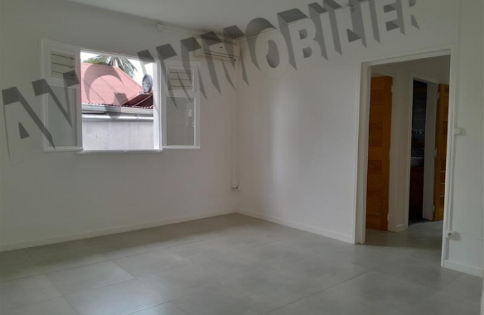 Location Maison 120m&sup2; 4 pi&egrave;ces Rivi&egrave;re Saint Louis